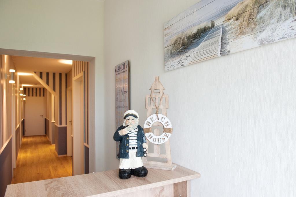 Hotel Garni HaWattn Dornumersiel Exteriör bild