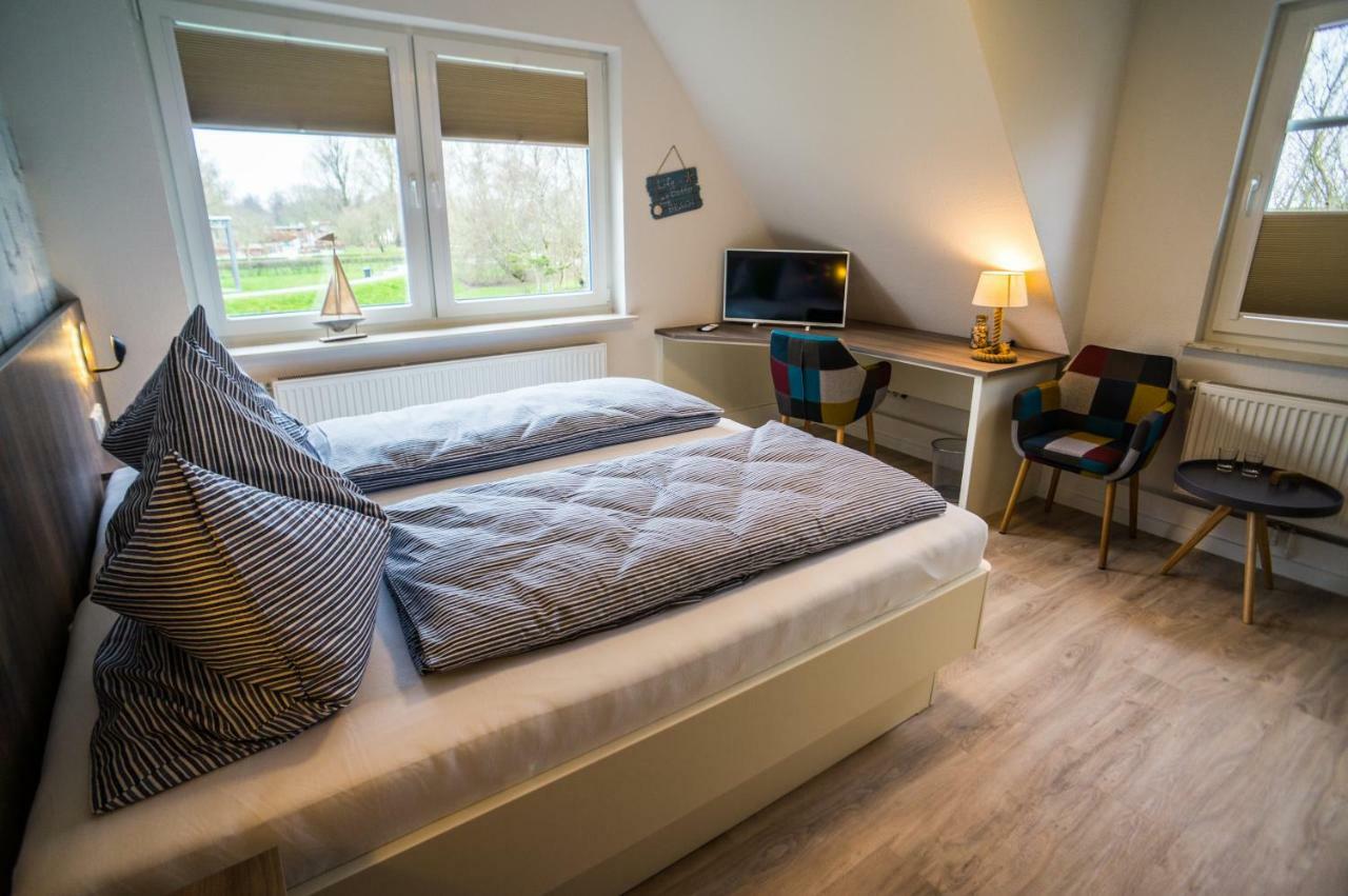 Hotel Garni HaWattn Dornumersiel Exteriör bild