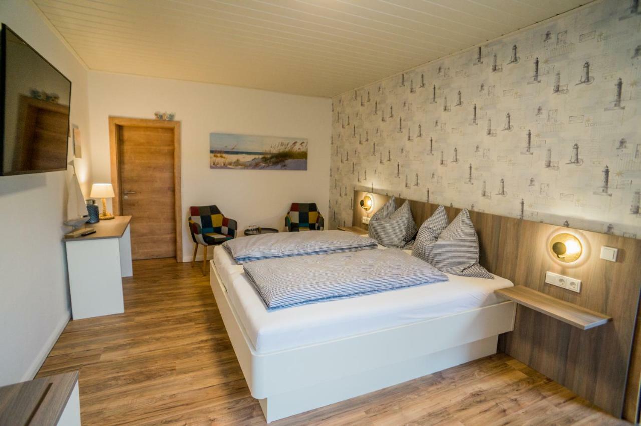 Hotel Garni HaWattn Dornumersiel Exteriör bild