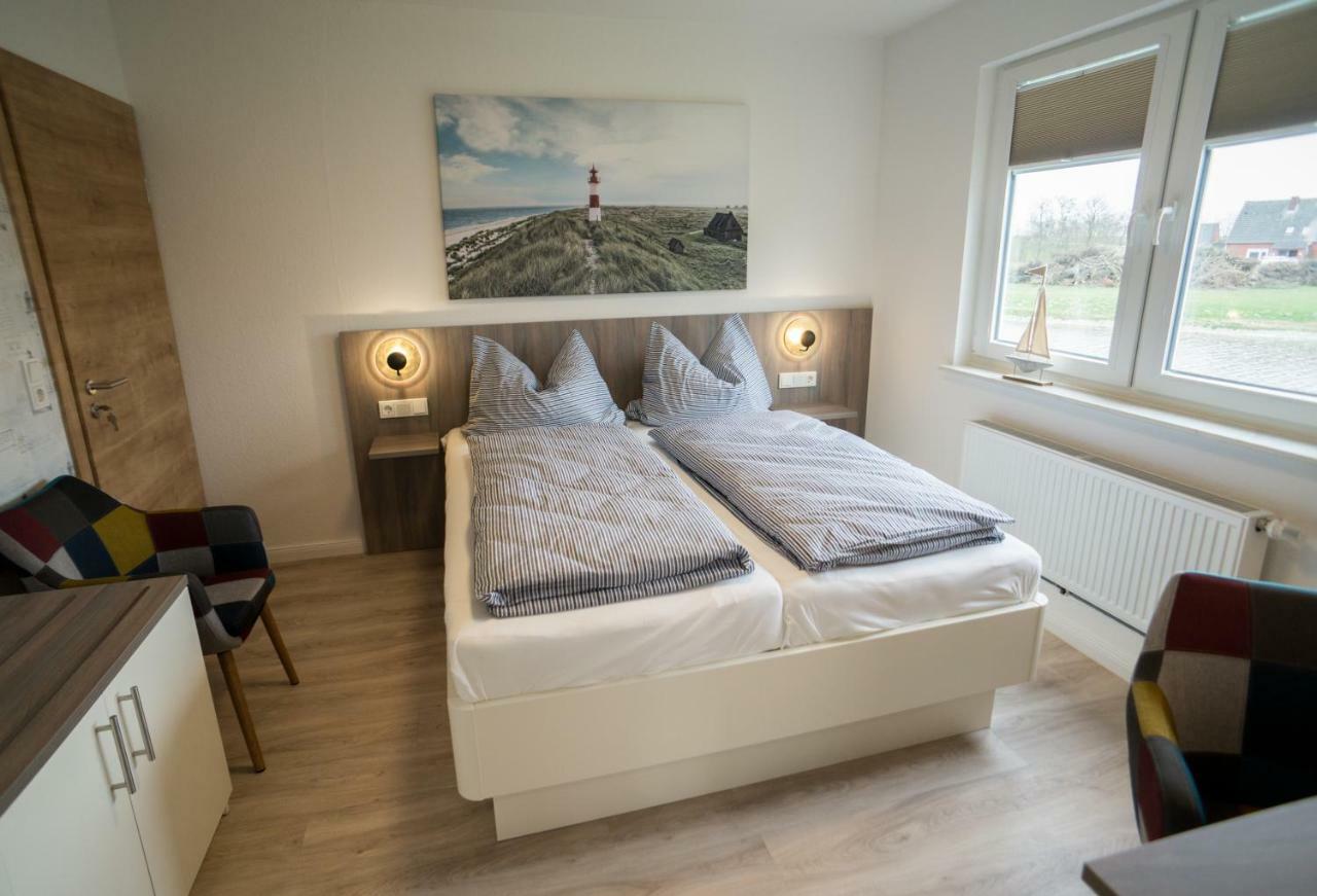 Hotel Garni HaWattn Dornumersiel Exteriör bild